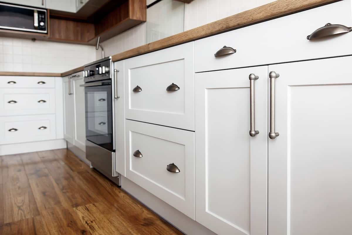 painting old kitchen cabinets